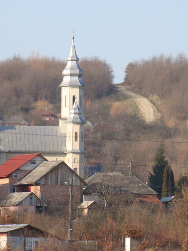 Foto biserica Buzesti (c) eMaramures.ro